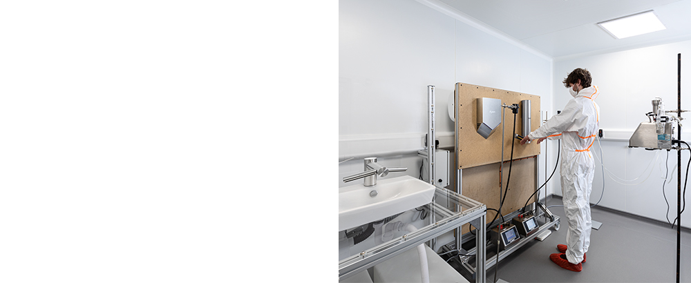 Сешоарите за ръце Dyson AirbladeTM се тестват за аерозолизация