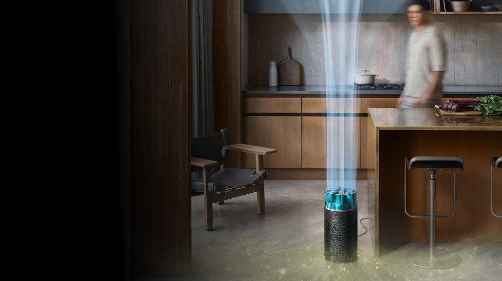 Dyson HushJet Compact Purifier пречиства въздуха в кухня.